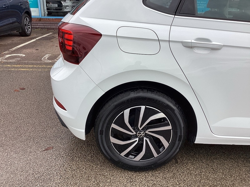 Used Volkswagen Polo 2024 for sale - 77902449: Photo 30