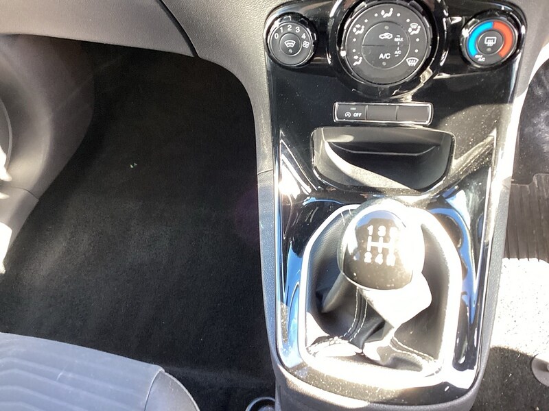 Used Ford Fiesta 2017 for sale - 77902406: Photo 16