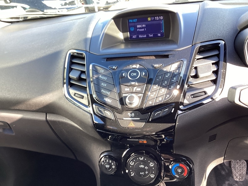 Used Ford Fiesta 2017 for sale - 77902406: Photo 3