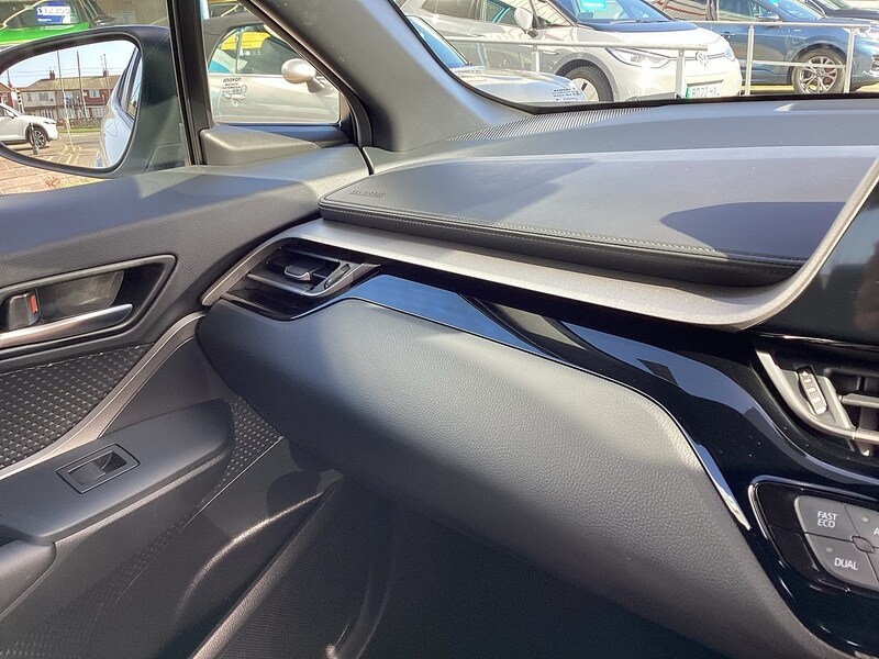 Used Toyota C-HR 2023 for sale - 78016617: Photo 16