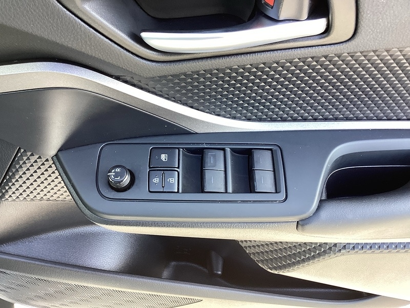 Used Toyota C-HR 2023 for sale - 78016617: Photo 20