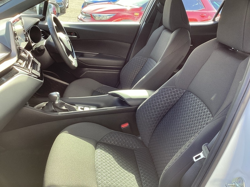 Used Toyota C-HR 2023 for sale - 78016617: Photo 28