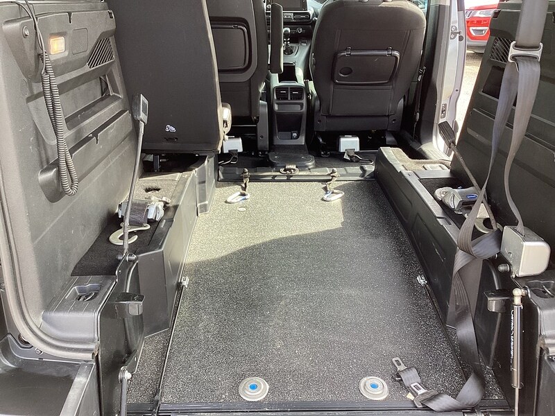 Used Peugeot Rifter for sale - 77902425: Photo 13