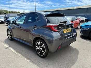 Used Toyota Yaris 2024 for sale - 78904496: Photo