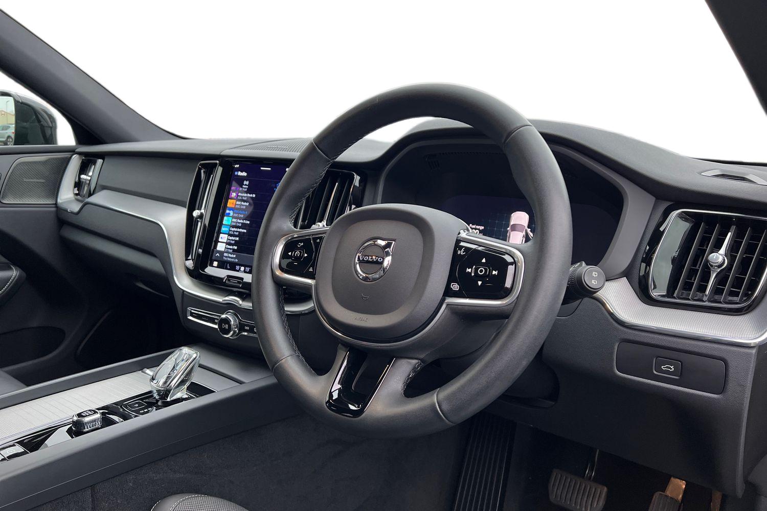 Used Volvo XC60 2022 for sale - 77047549: Photo 10