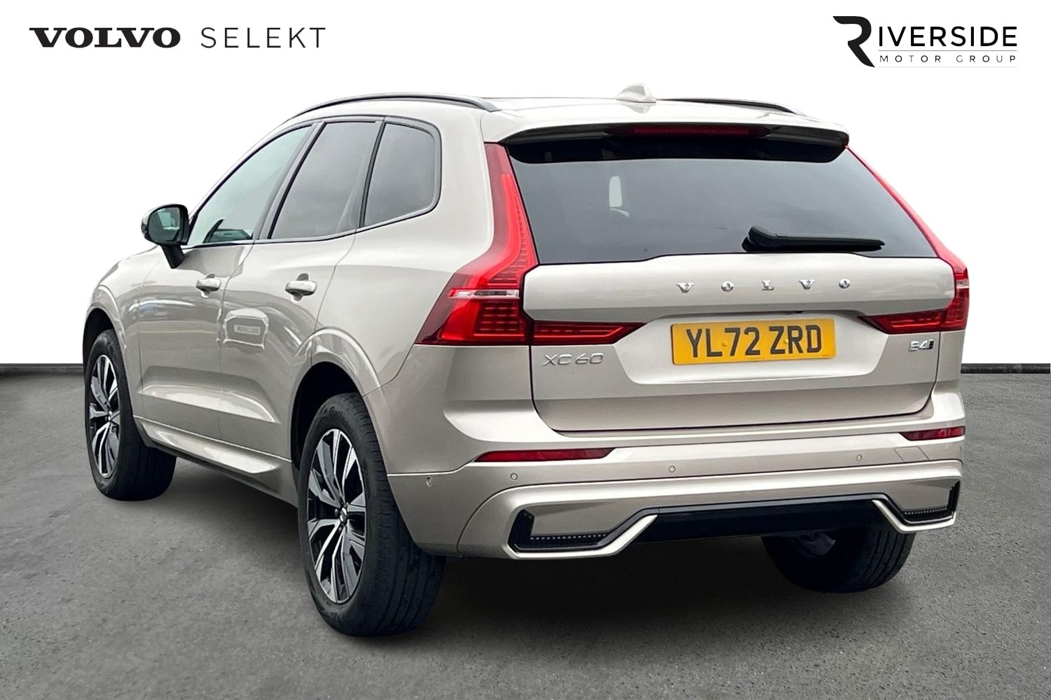 Used Volvo XC60 2022 for sale - 77047549: Photo 3