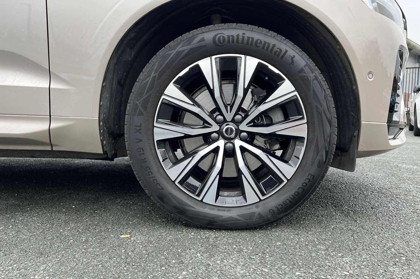 Used Volvo XC60 2022 for sale - 77047549: Photo 5