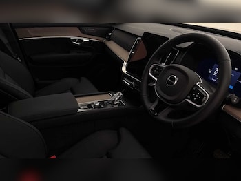 Used Volvo XC90 2025 for sale - 79381280: Photo