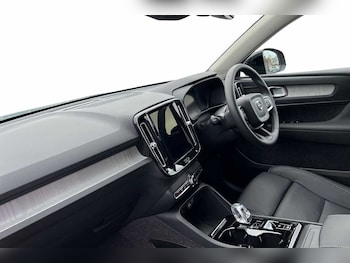 Used Volvo XC40 2024 for sale - 75796773: Photo
