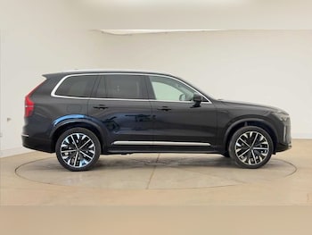 Used Volvo XC90 2025 for sale - 78778928: Photo