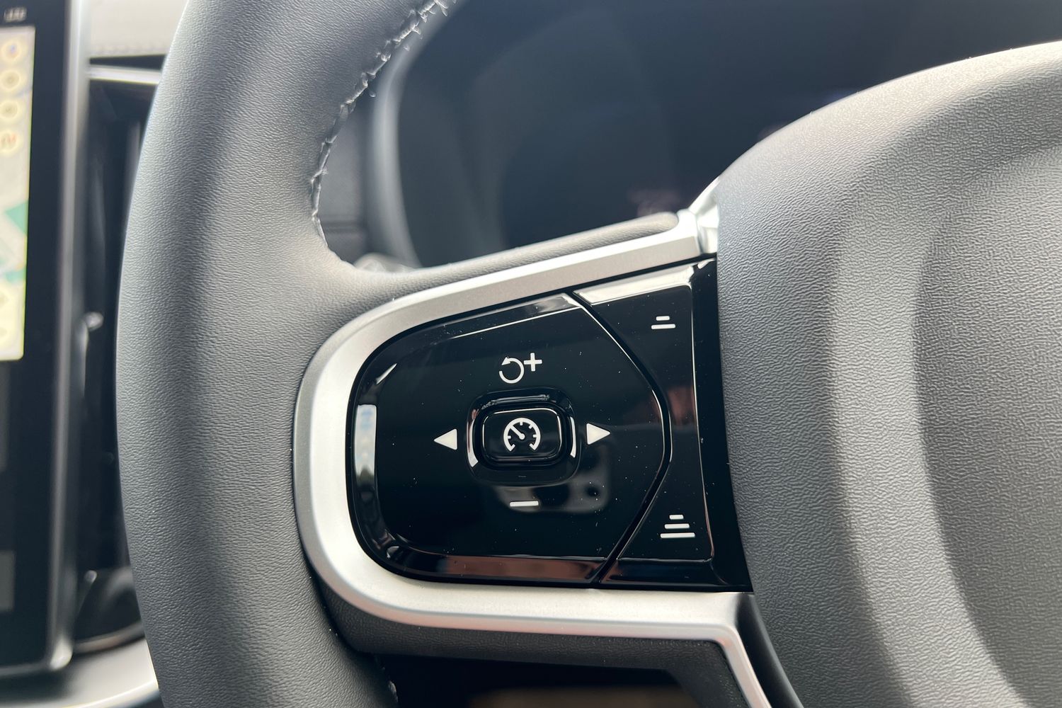 Used Volvo XC90 2025 for sale - 76393754: Photo 11