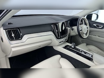 Used Volvo XC60 2023 for sale - 78643679: Photo