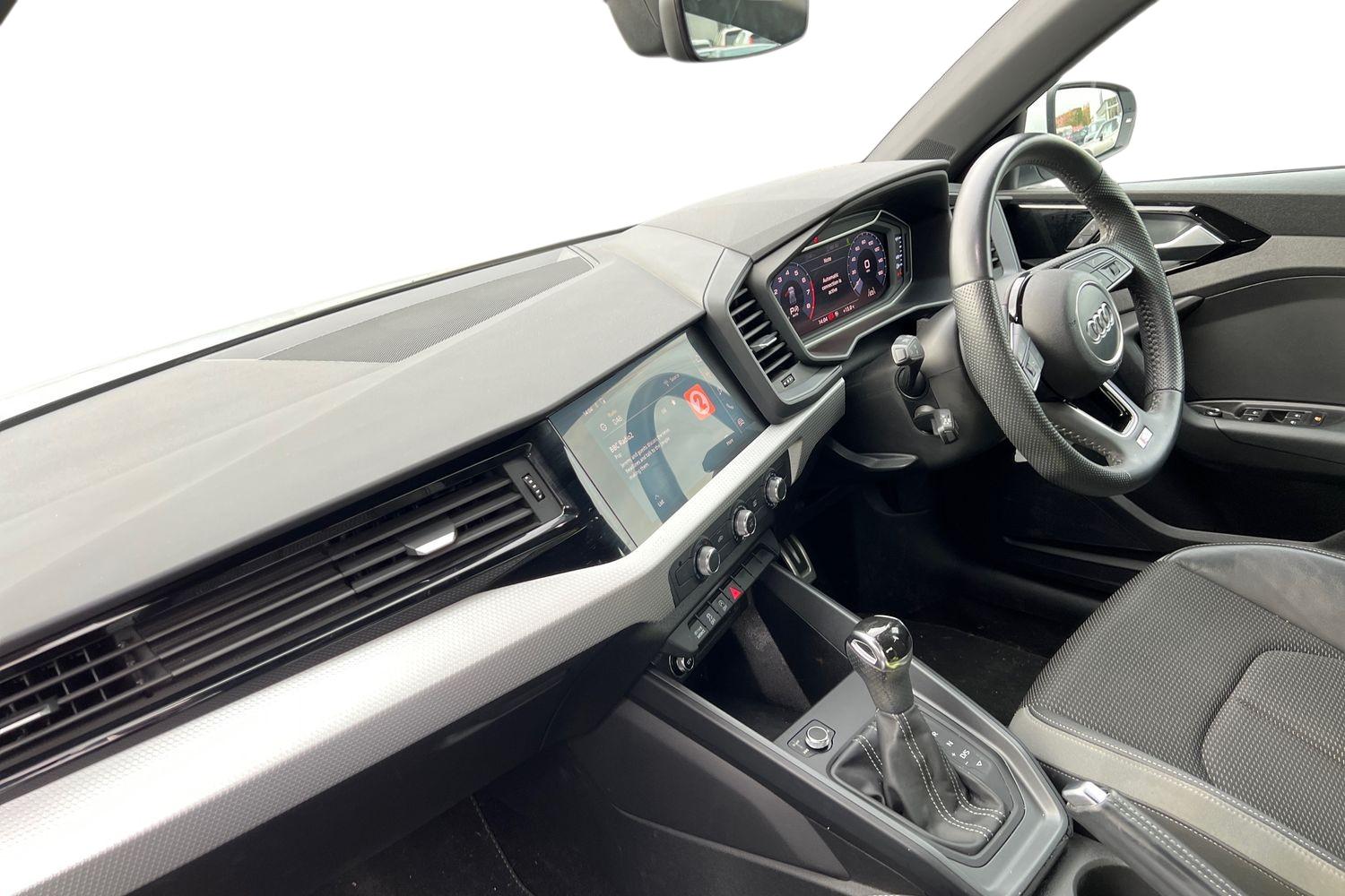 Used Audi A1 2019 for sale - 76773338: Photo 2