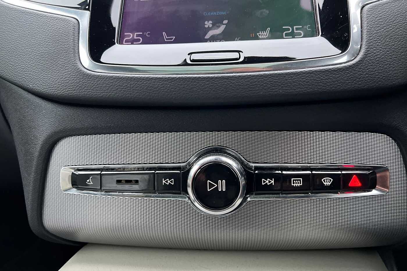 Used Volvo XC90 2021 for sale - 76302417: Photo 14