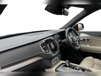 Used Volvo XC90 2021 for sale - 76302417: Photo