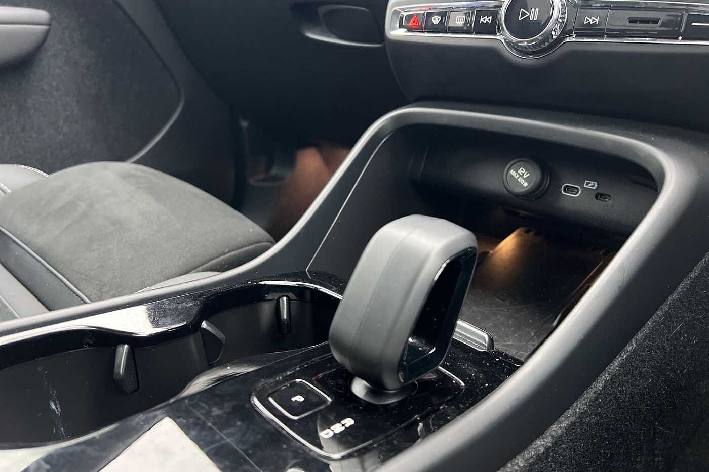 Used Volvo XC40 2022 for sale - 77353732: Photo 13