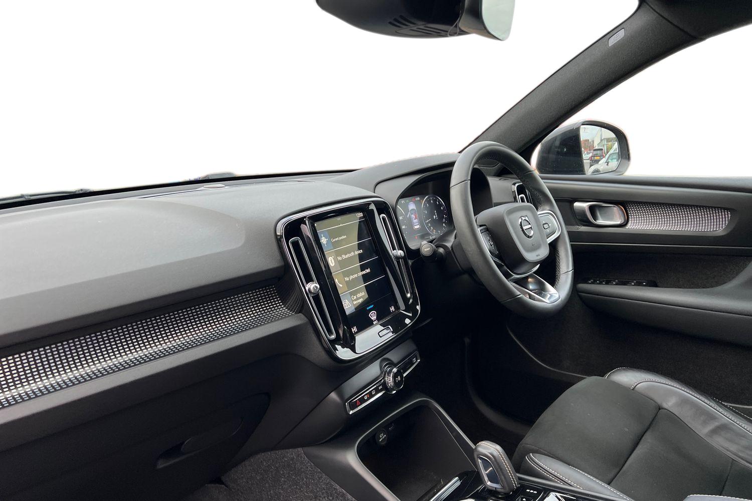 Used Volvo XC40 2022 for sale - 77047550: Photo 2