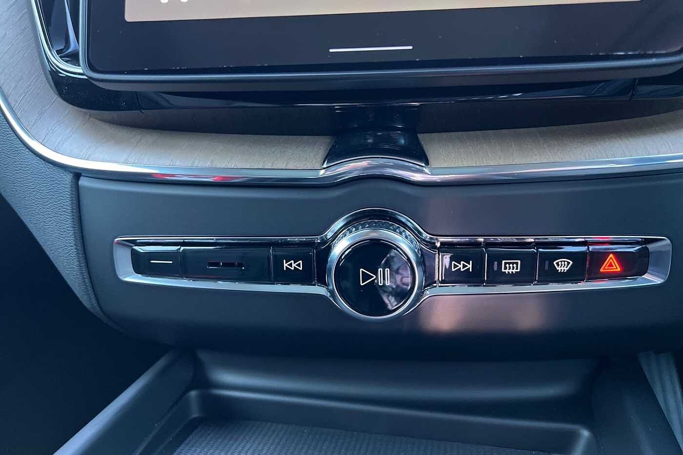 Used Volvo XC60 2025 for sale - 76738120: Photo 14