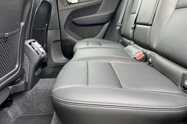 Used Volvo XC40 2024 for sale - 76244519: Photo 17