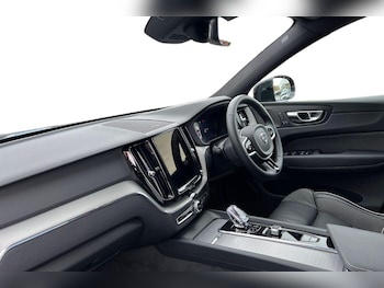 Used Volvo XC60 2025 for sale - 76507631: Photo