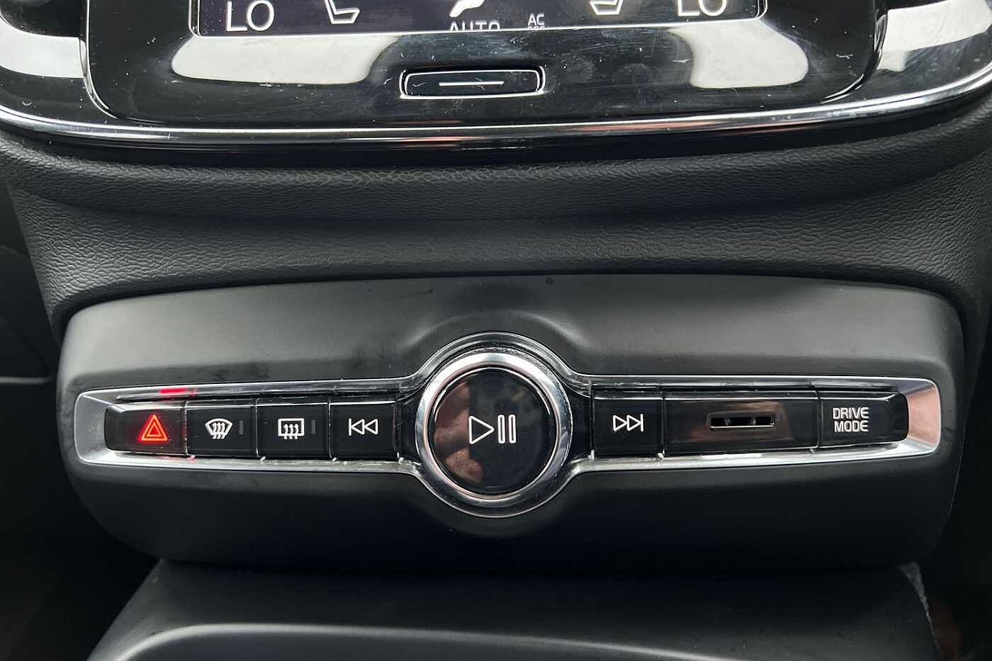 Used Volvo XC40 2021 for sale - 76302371: Photo 14