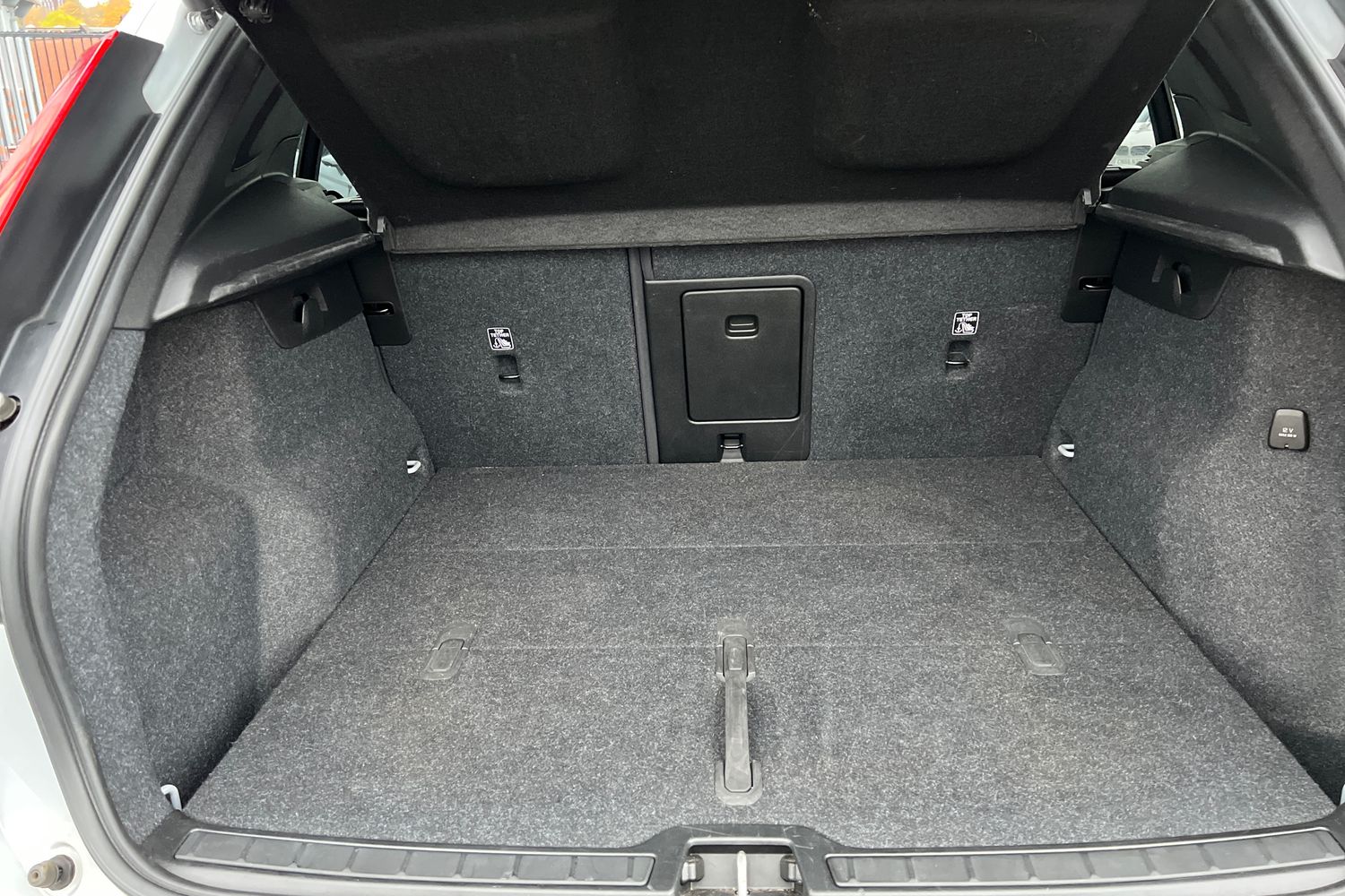 Used Volvo XC40 2021 for sale - 76302371: Photo 8