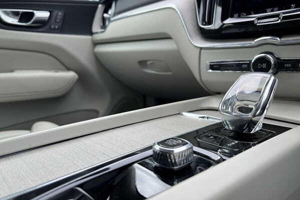 Used Volvo XC60 2021 for sale - 76130571: Photo 13