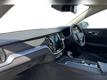 Used Volvo V60 2019 for sale - 78791677: Photo