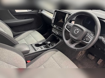 Used Volvo XC40 2025 for sale - 78670443: Photo