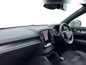 Used Volvo XC40 2025 for sale - 78212000: Photo