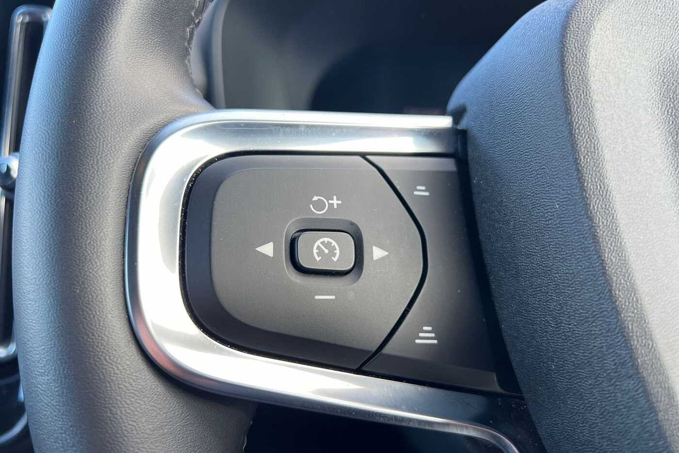 Used Volvo XC40 2025 for sale - 77476563: Photo 11