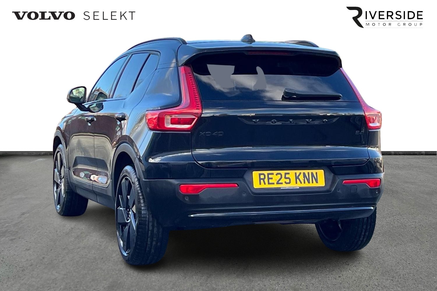 Used Volvo XC40 2025 for sale - 77476563: Photo 3