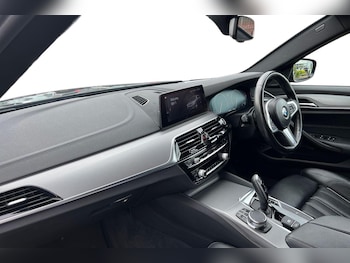Used BMW 5 Series 2019 for sale - 78767377: Photo