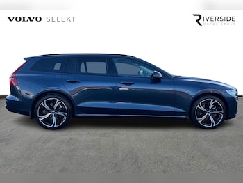 Used Volvo V60 2025 for sale - 76589889: Photo