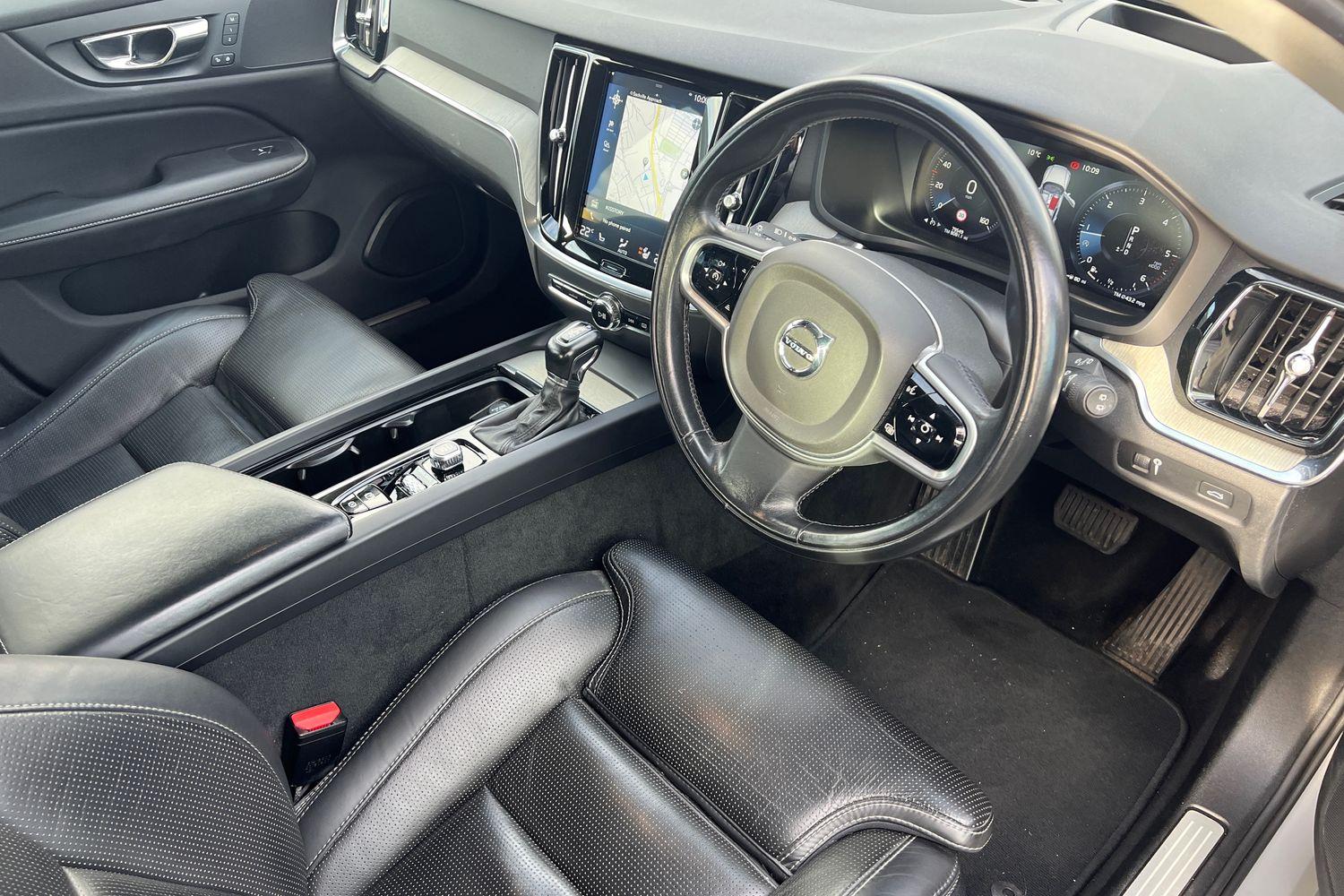 Used Volvo V60 2018 for sale - 76344094: Photo 10