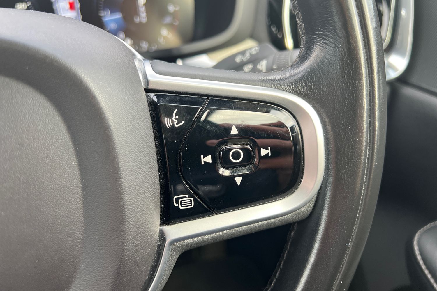 Used Volvo V60 2018 for sale - 76344094: Photo 12