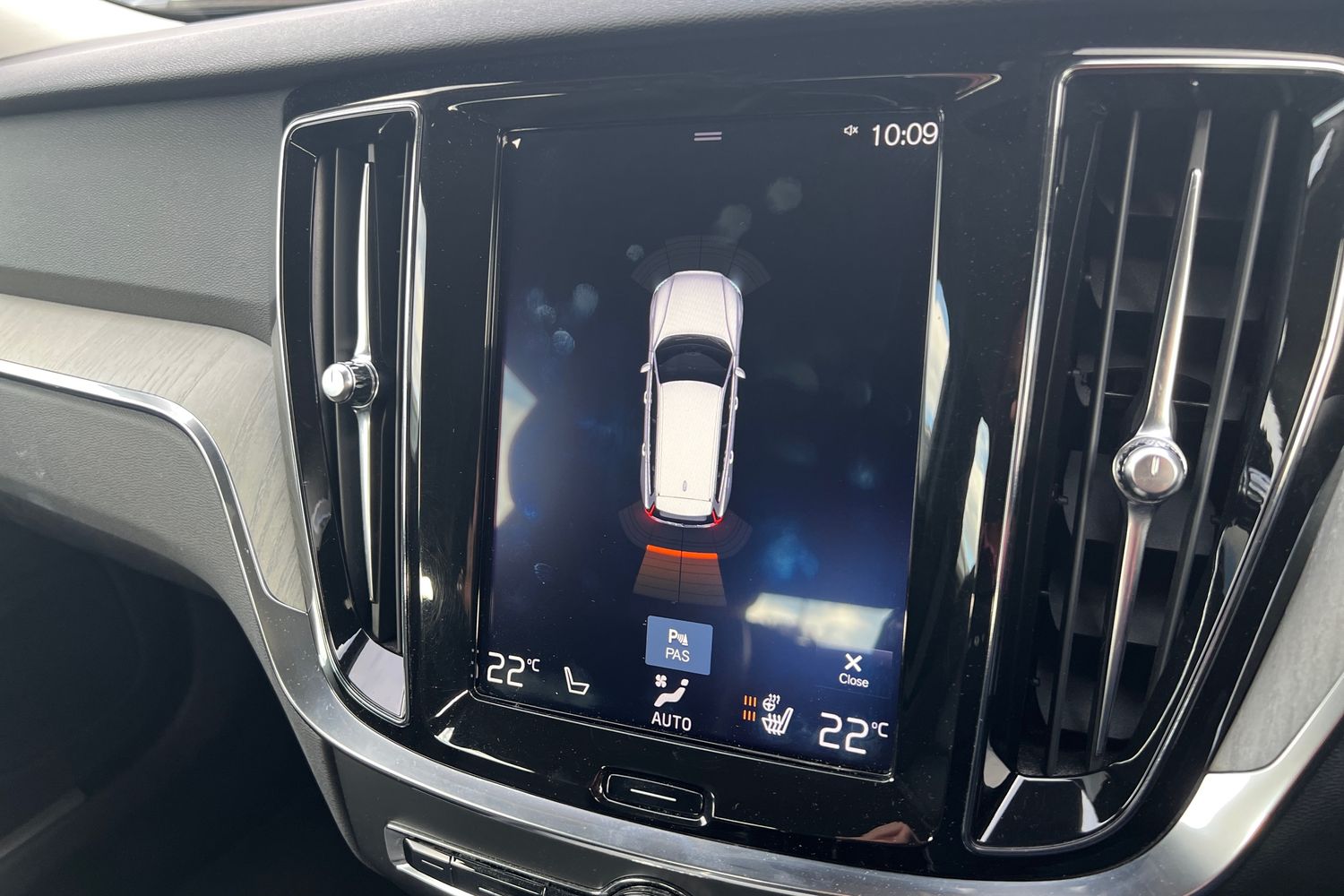 Used Volvo V60 2018 for sale - 76344094: Photo 16