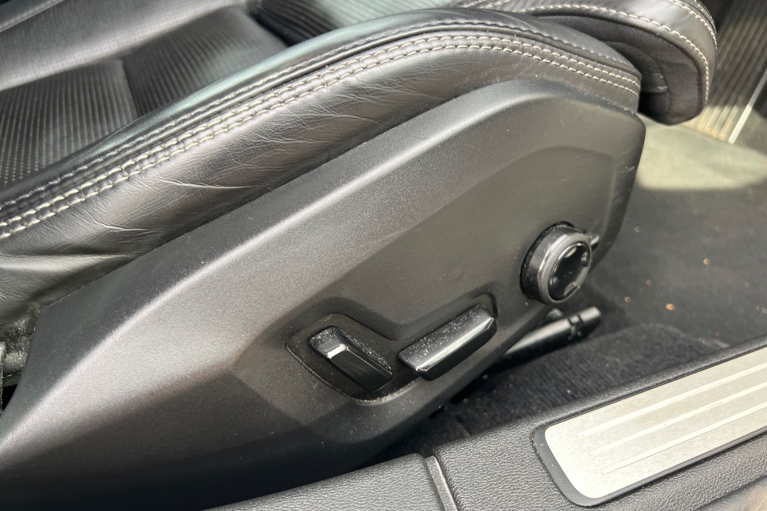 Used Volvo V60 2018 for sale - 76344094: Photo 26