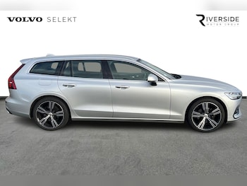 Used Volvo V60 2018 for sale - 76344094: Photo