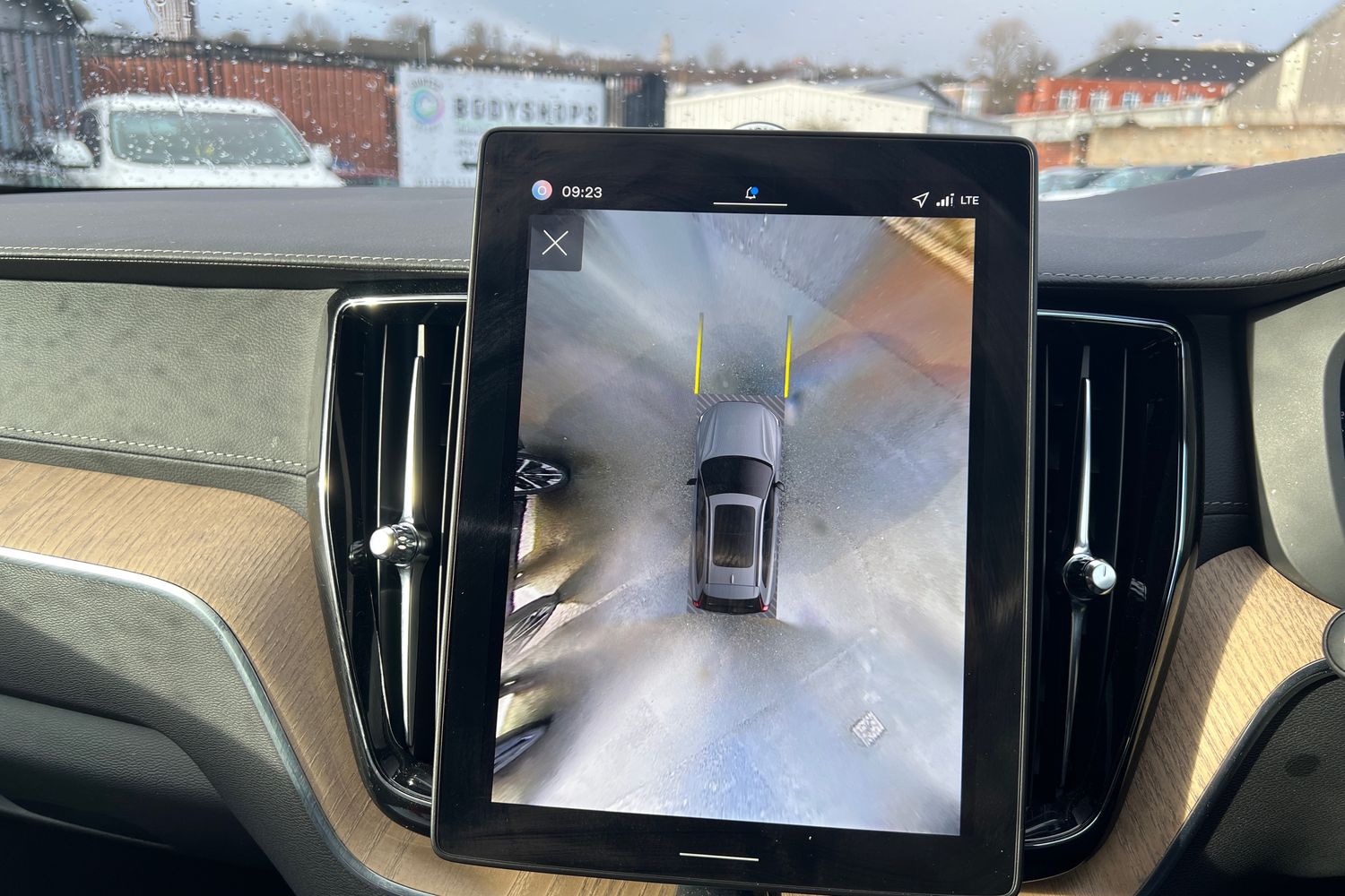 Used Volvo XC60 2025 for sale - 77476521: Photo 16