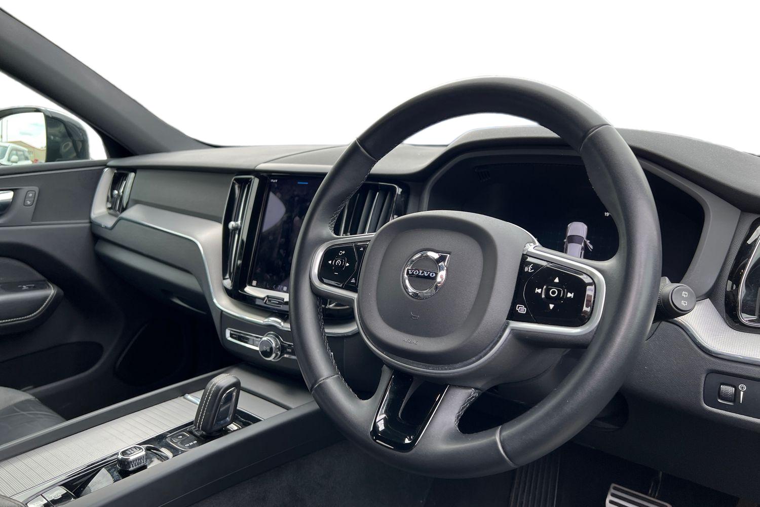 Used Volvo XC60 2021 for sale - 76146136: Photo 10