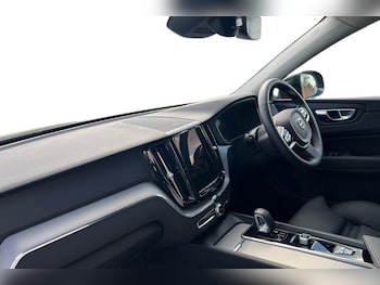 Used Volvo XC60 2024 for sale - 75972368: Photo