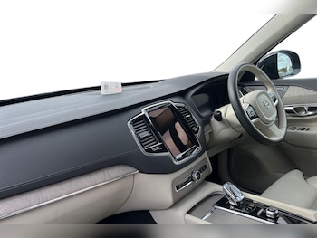 Used Volvo XC90 2024 for sale - 75595597: Photo