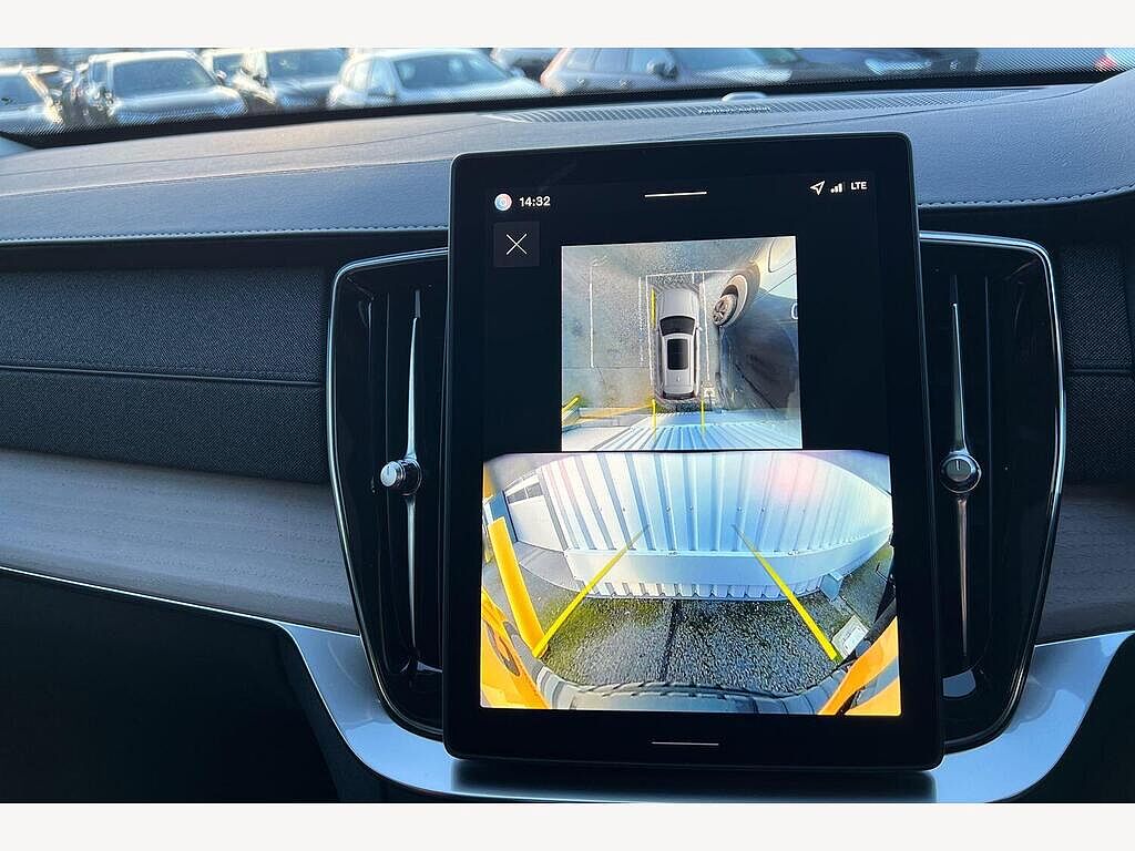 Used Volvo XC90 2025 for sale - 76738126: Photo 10