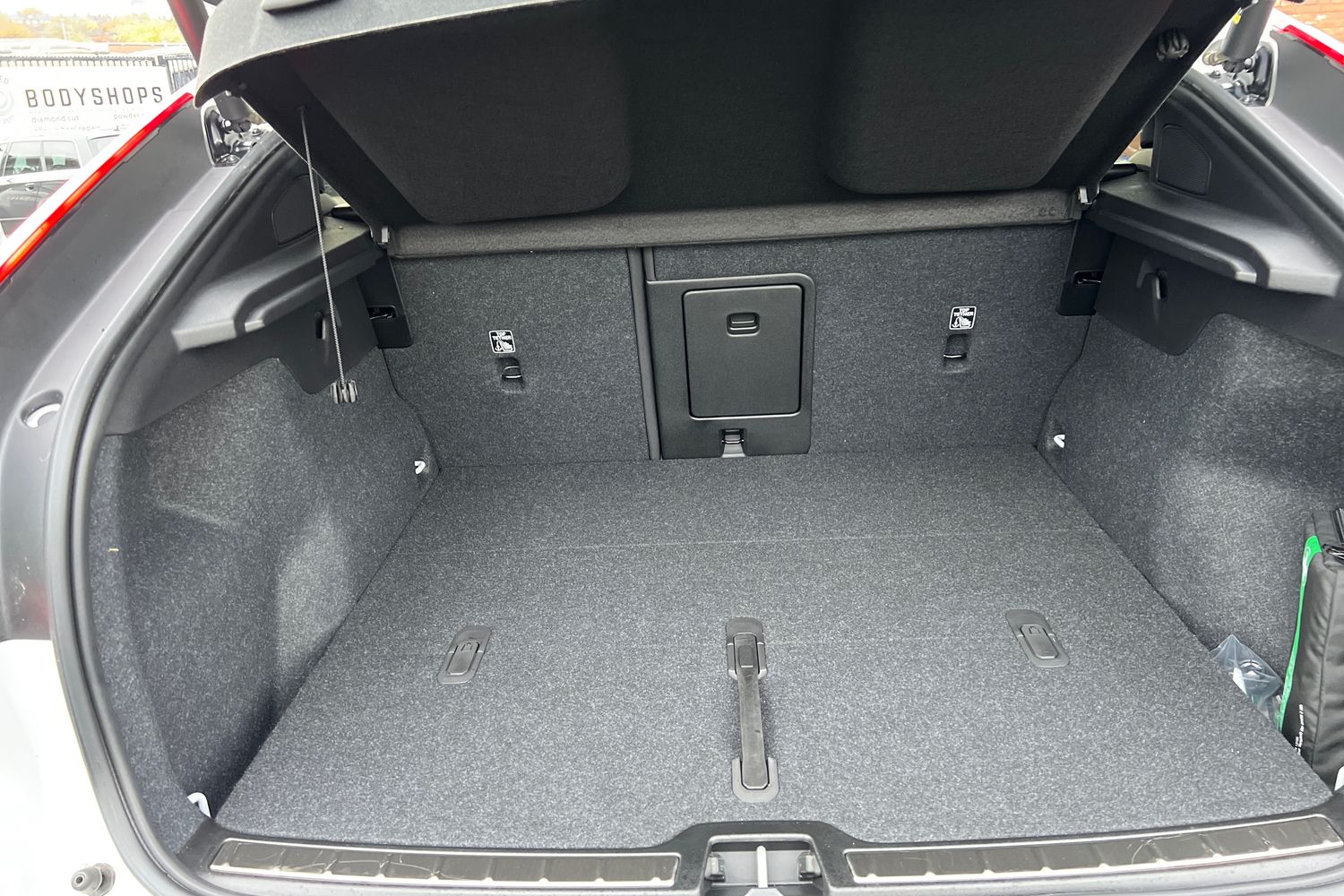 Used Volvo C40 2025 for sale - 76519316: Photo 8