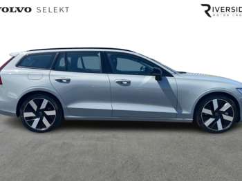Used Volvo V60 2025 for sale - 74878436: Photo
