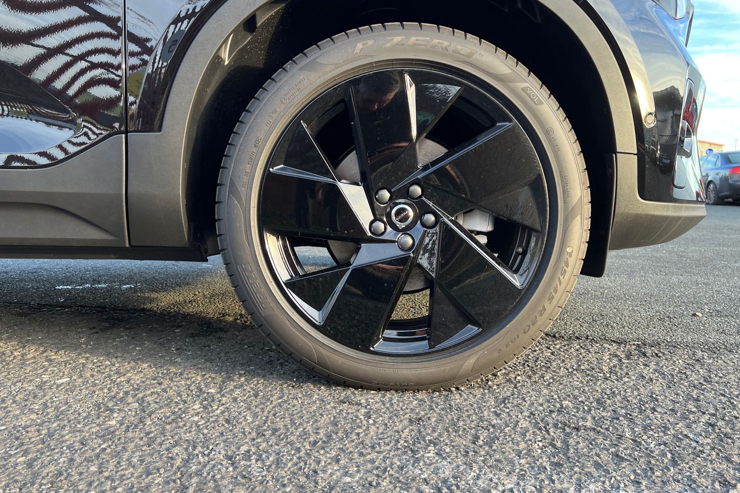 Used Volvo XC40 2025 for sale - 76221869: Photo 5