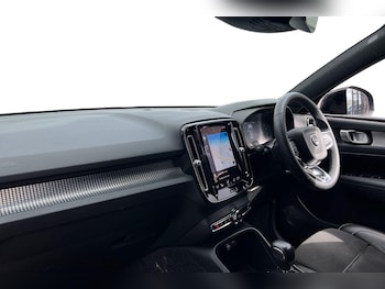 Used Volvo XC40 2022 for sale - 78014478: Photo