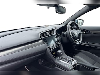 Used Honda Civic 2018 for sale - 75629567: Photo
