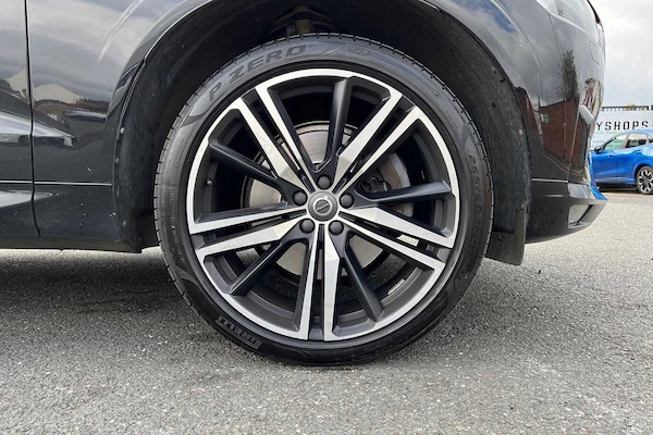 Used Volvo XC60 2019 for sale - 76172463: Photo 5